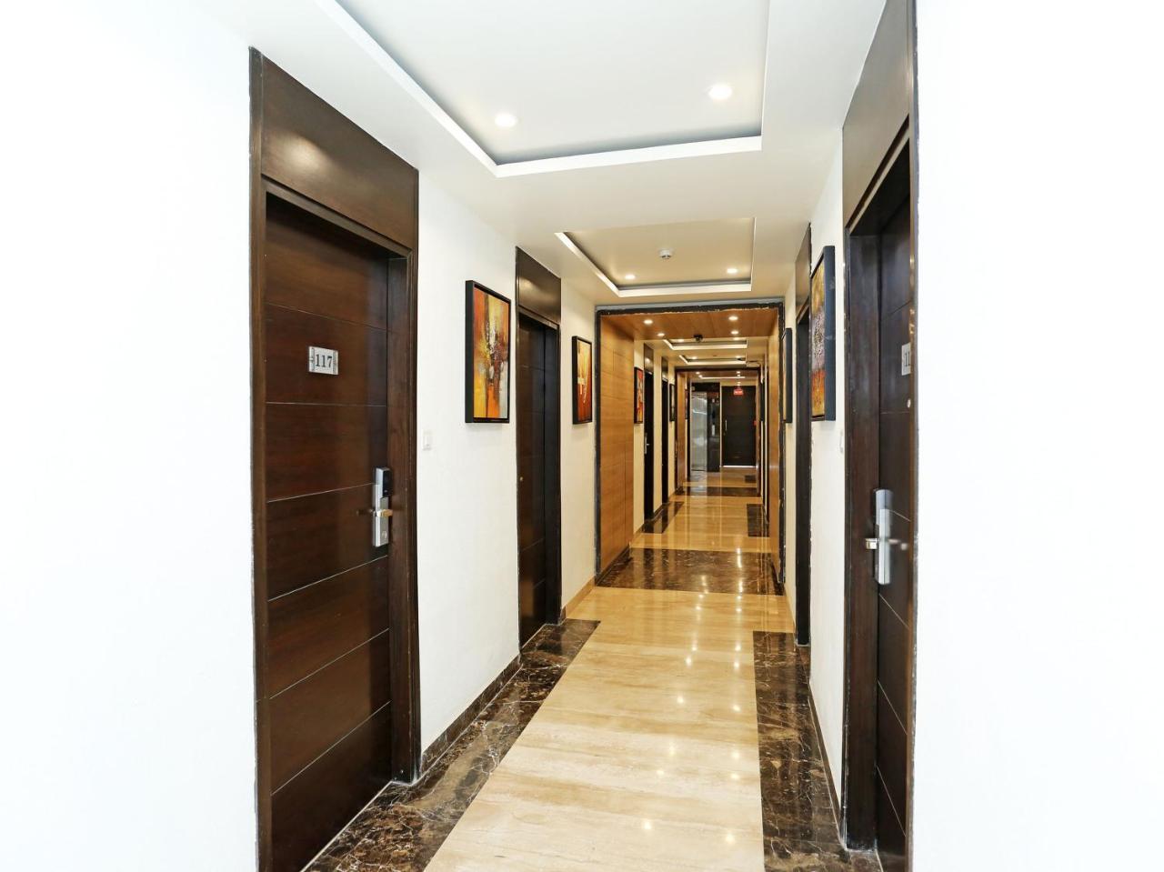 Golden Blossom Imperial Resorts Lucknow Eksteriør billede