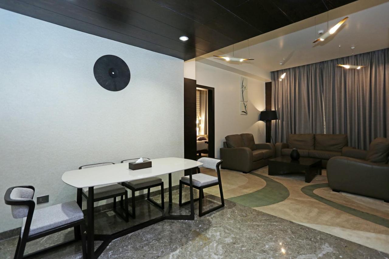 Golden Blossom Imperial Resorts Lucknow Eksteriør billede